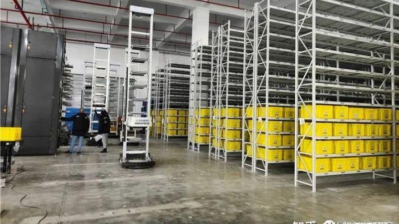 穿梭车货架在食品行业中的应用：设计要点解析**